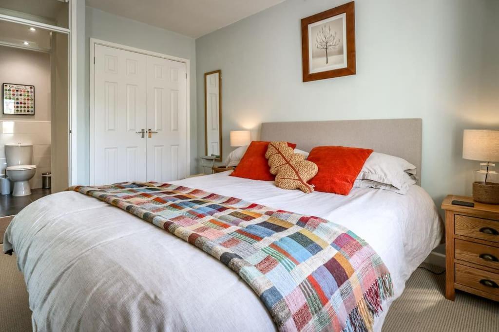 Upper Beeches Villa Oakhill Bagian luar foto